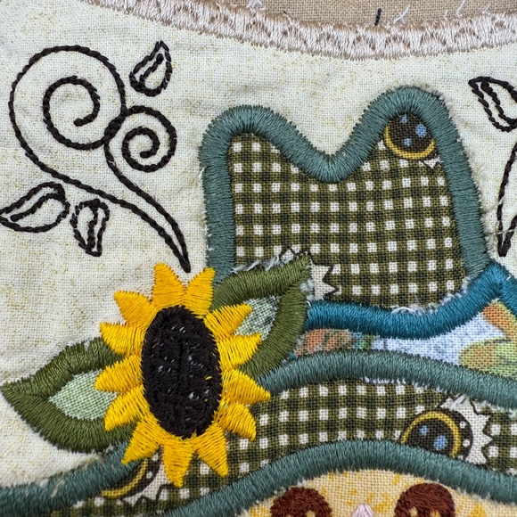 Rustic scarecrow fall Thanksgiving centerpiece hot pad with six utensil holders - Picture 4 of 9